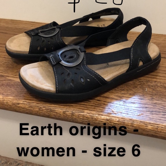 Variety of women and man shoes - Picture 7 of 13